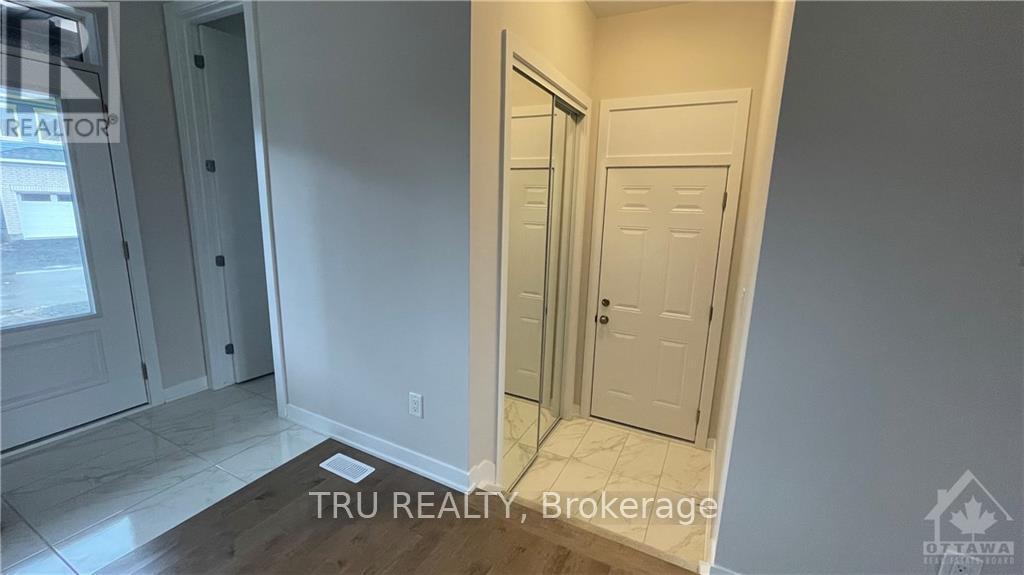 744 Eminence Street, Ottawa, Ontario  K2J 6X2 - Photo 5 - X13607864