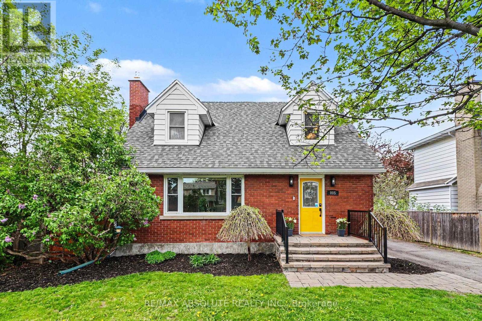 805 Smyth Road, Ottawa, Ontario  K1G 1P2 - Photo 2 - X13607900
