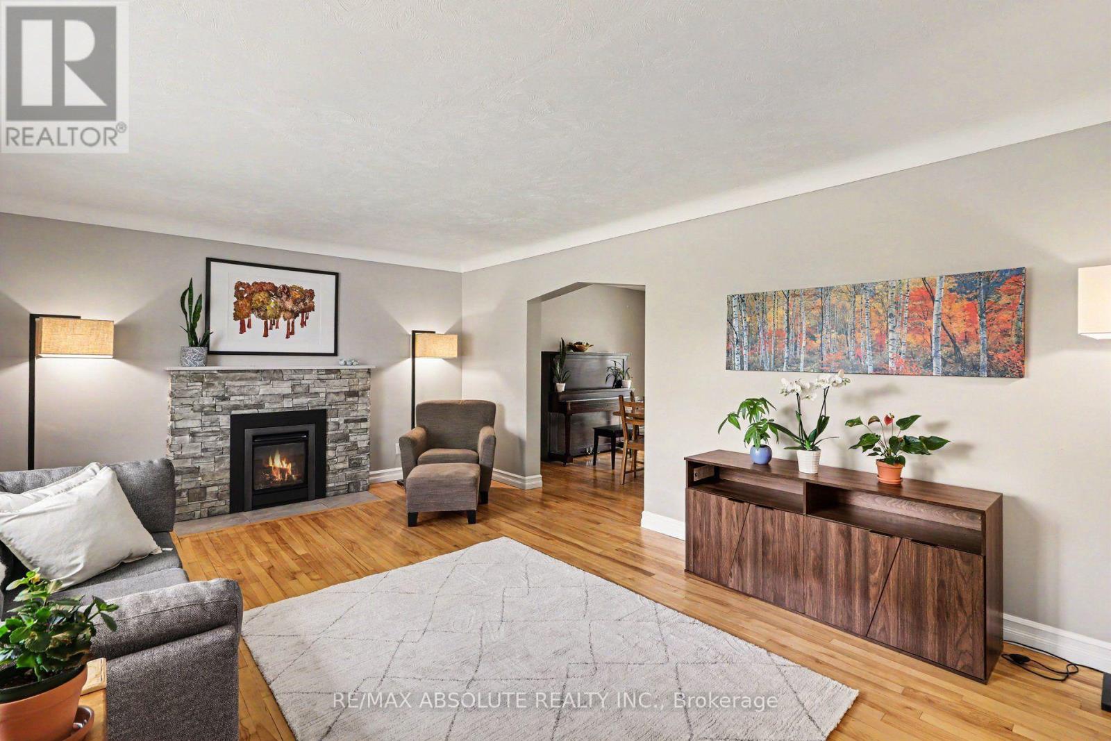 805 Smyth Road, Ottawa, Ontario  K1G 1P2 - Photo 9 - X13607900
