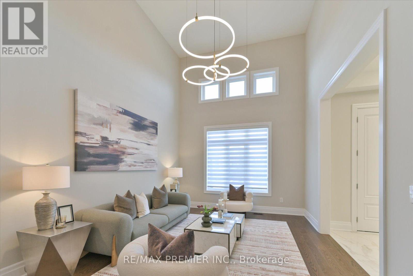 94 Sunny Acres Crescent, King, Ontario  L7B 0S6 - Photo 4 - N13607930