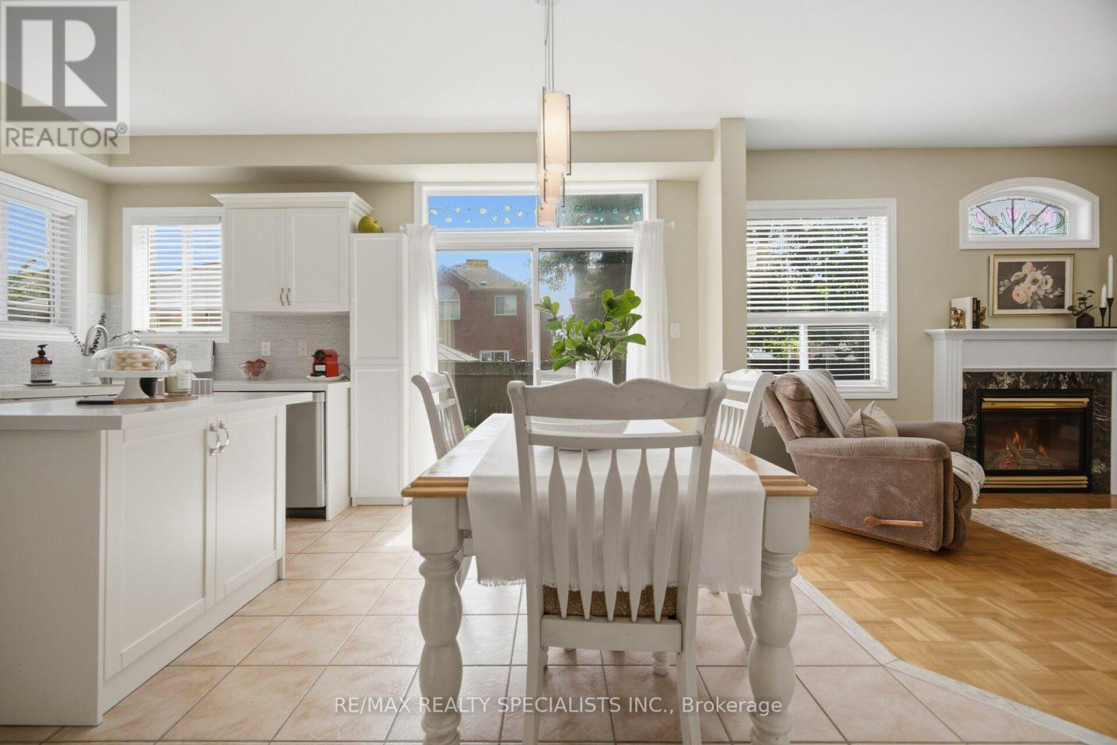 3512 Positano Place, Mississauga, Ontario  L5M 6Y9 - Photo 9 - W13607742