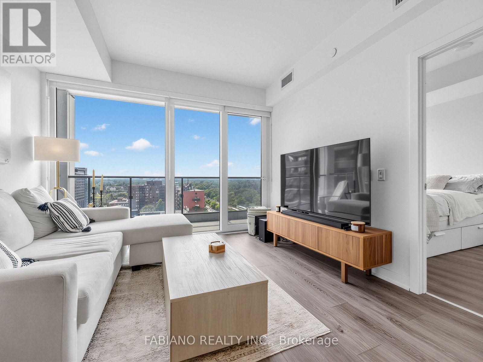 1313 - 28 Ann Street, Mississauga, Ontario  L5G 0E1 - Photo 2 - W13607818
