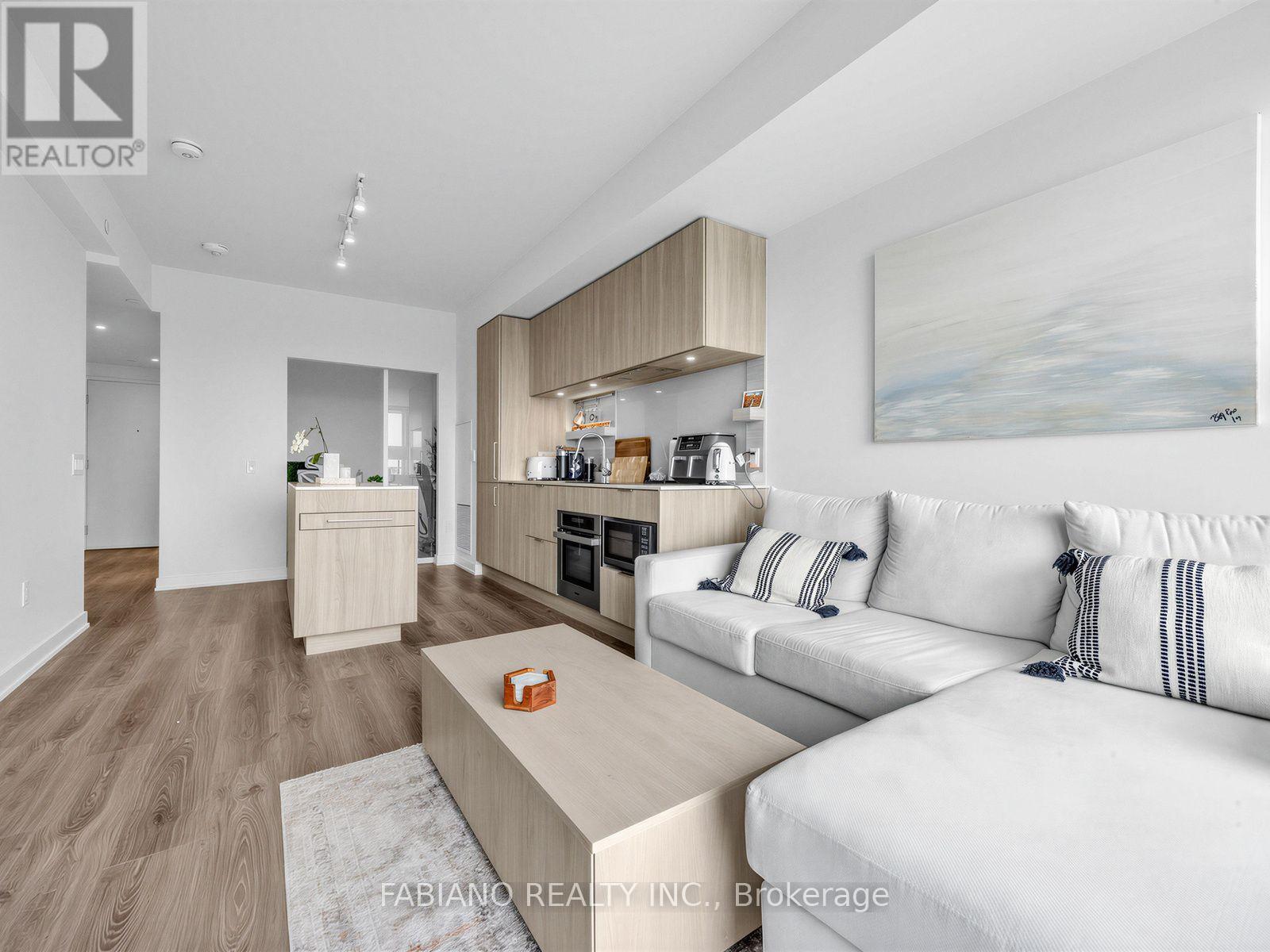 1313 - 28 Ann Street, Mississauga, Ontario  L5G 0E1 - Photo 3 - W13607818