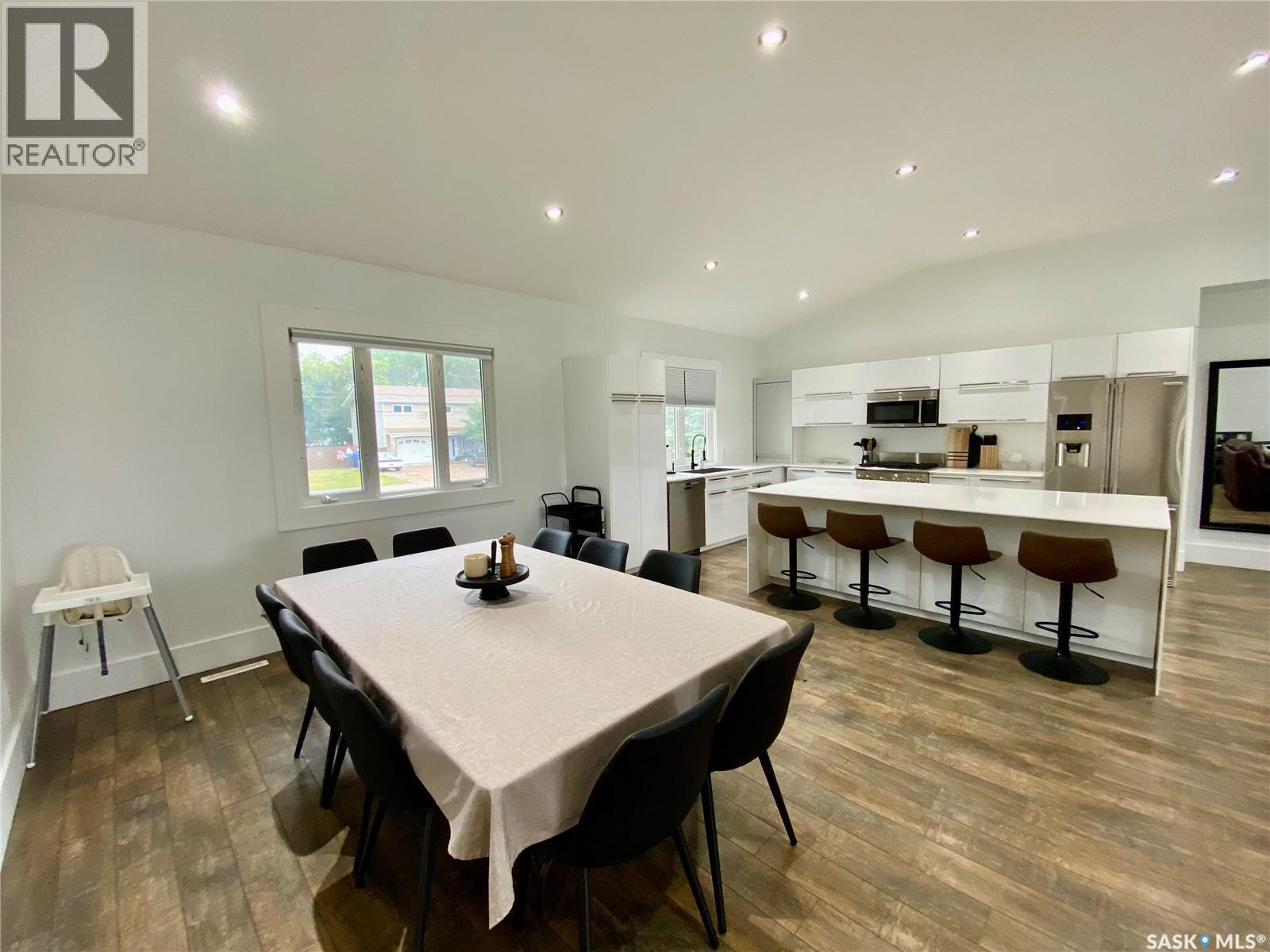 837 Prospect Avenue, Oxbow, Saskatchewan  S0C 2B0 - Photo 4 - SK043727