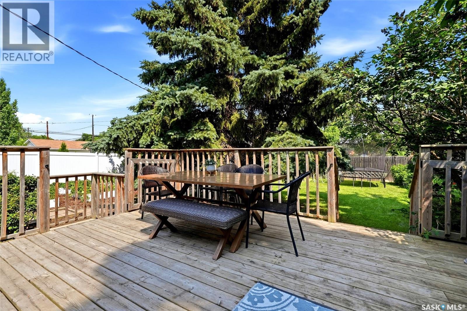 4041 Garnet Street, Regina, Saskatchewan  S4S 3G8 - Photo 31 - SK043724