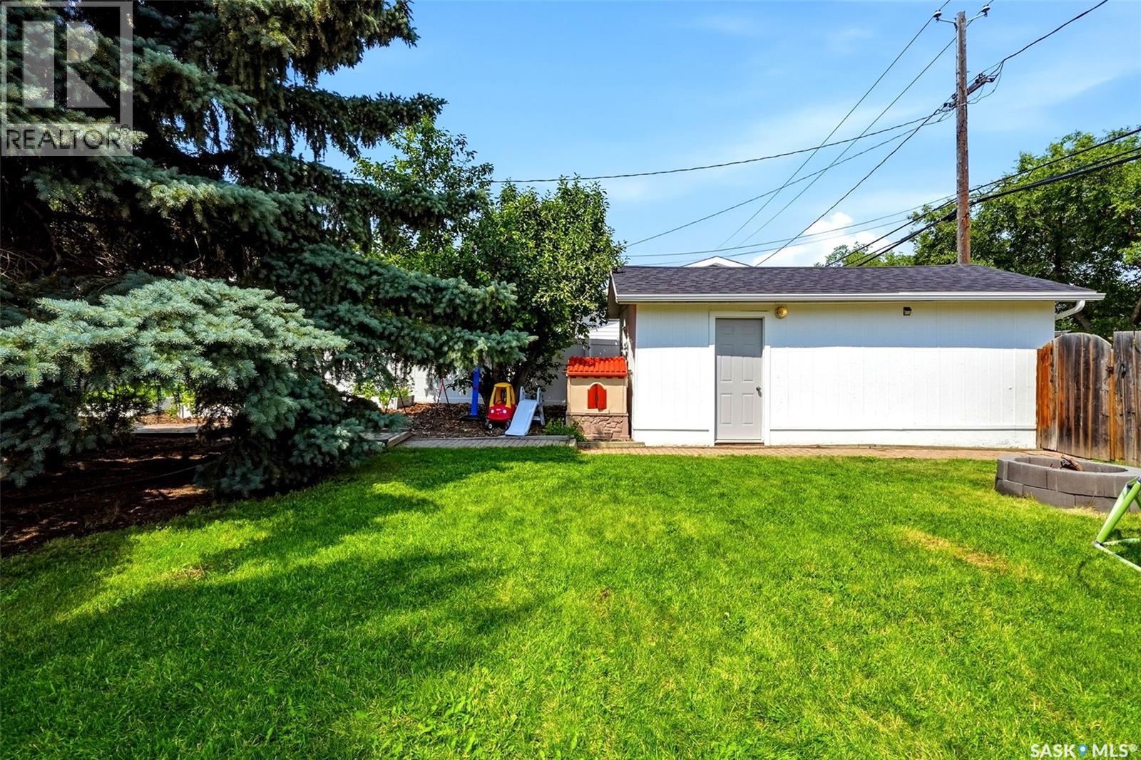 4041 Garnet Street, Regina, Saskatchewan  S4S 3G8 - Photo 38 - SK043724