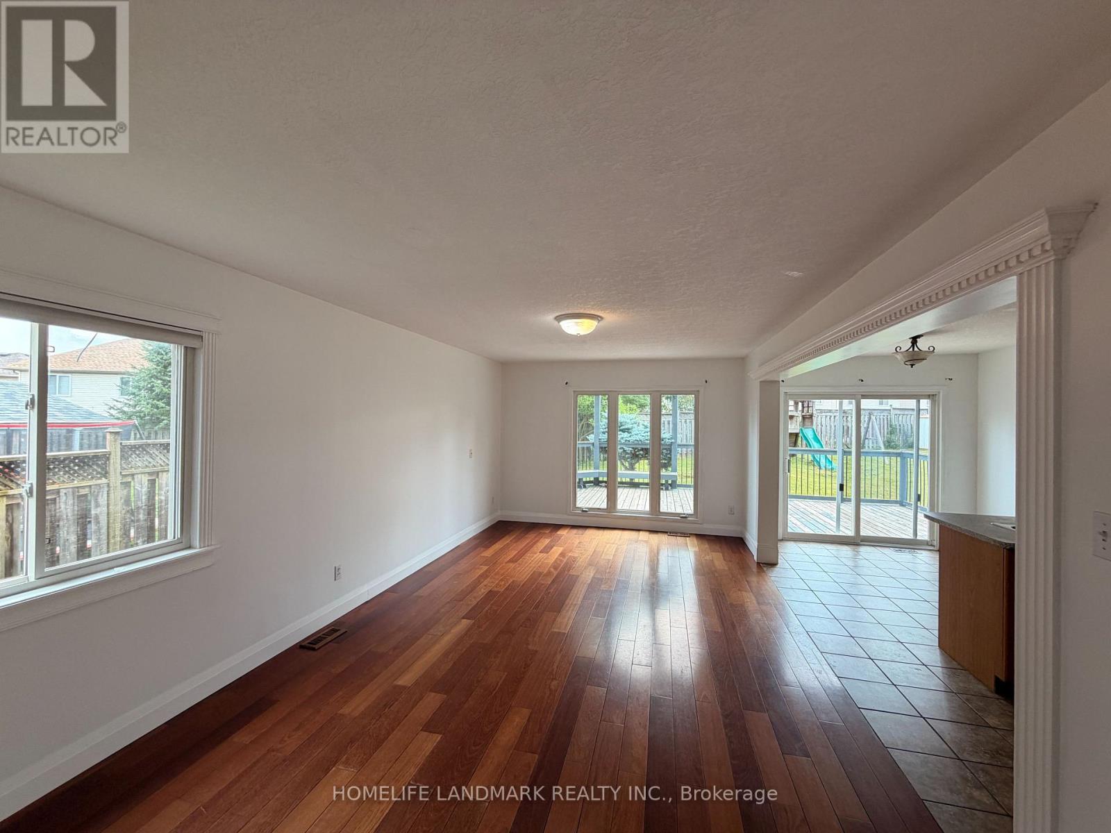 921 Windflower Place, Kitchener, Ontario  N2E 4B3 - Photo 2 - X13607840