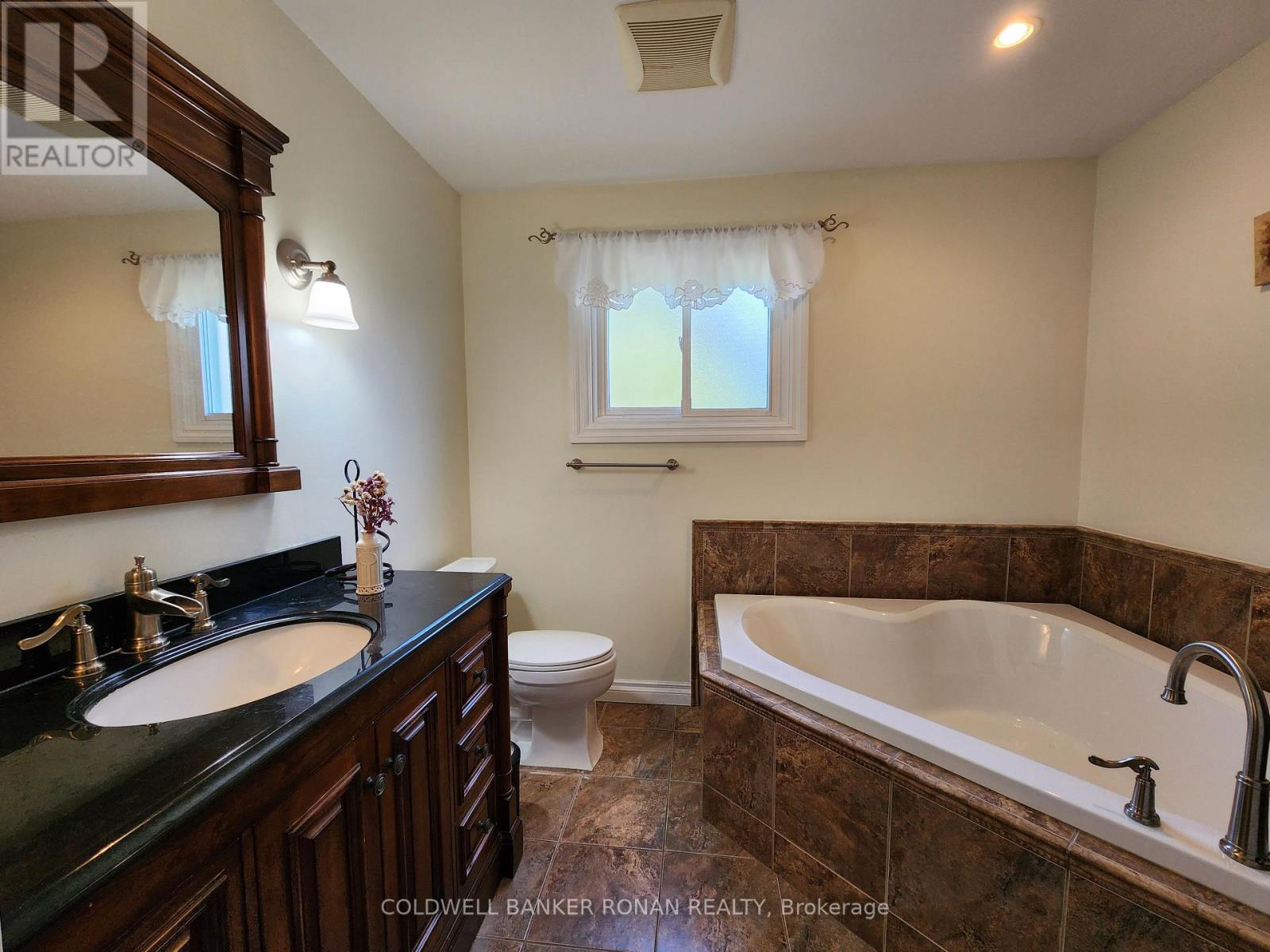225 Lime Kiln Road, Hamilton, Ontario  L9G 3A9 - Photo 5 - X13607918