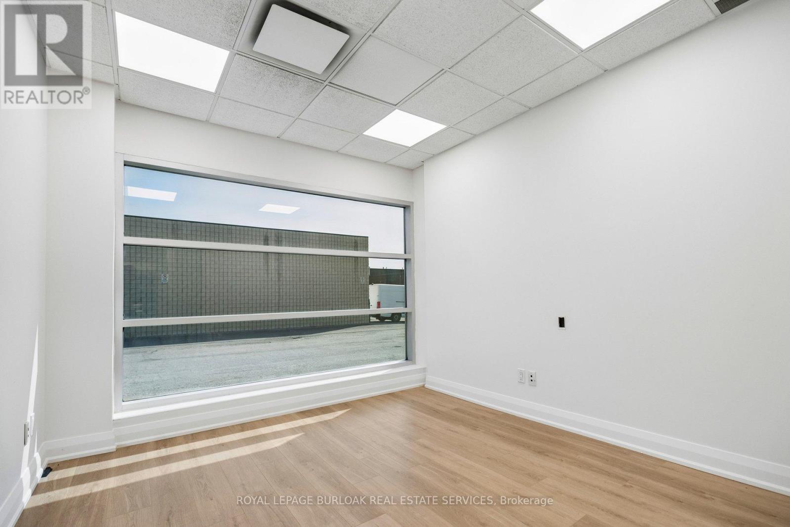 2076 Speers Road, Oakville, Ontario  L6L 2X8 - Photo 7 - W13197490