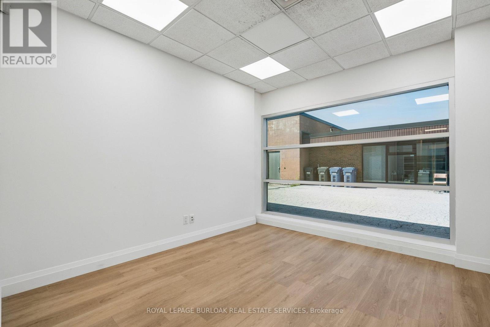 2076 Speers Road, Oakville, Ontario  L6L 2X8 - Photo 5 - W13197490