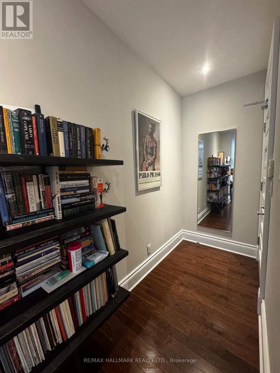 513 - 22 Leader Lane, Toronto, Ontario  M5E 0B2 - Photo 4 - C13607482