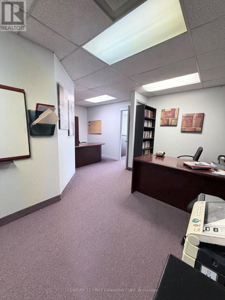 645 Consortium Court, London South, Ontario  N6E 2S8 - Photo 11 - X13608072