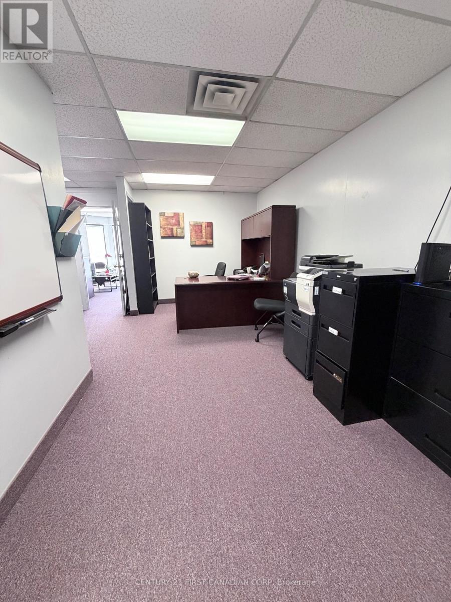 645 Consortium Court, London South, Ontario  N6E 2S8 - Photo 12 - X13608072