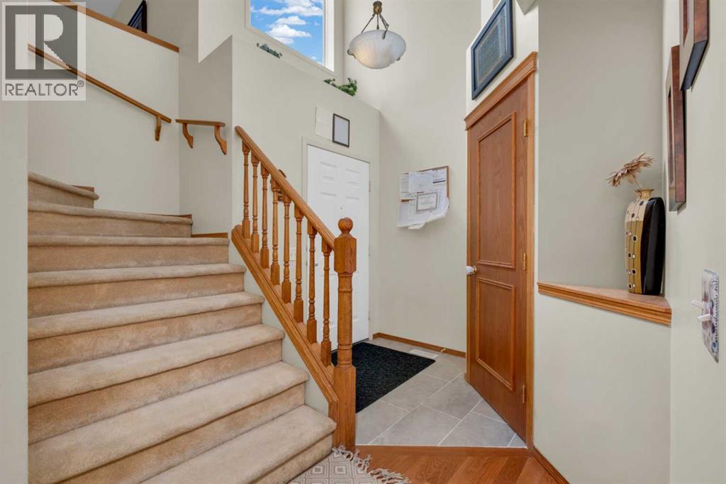 373 Bridlewood Avenue SW, Calgary, Alberta  T2Y 4H5 - Photo 11 - A2323923