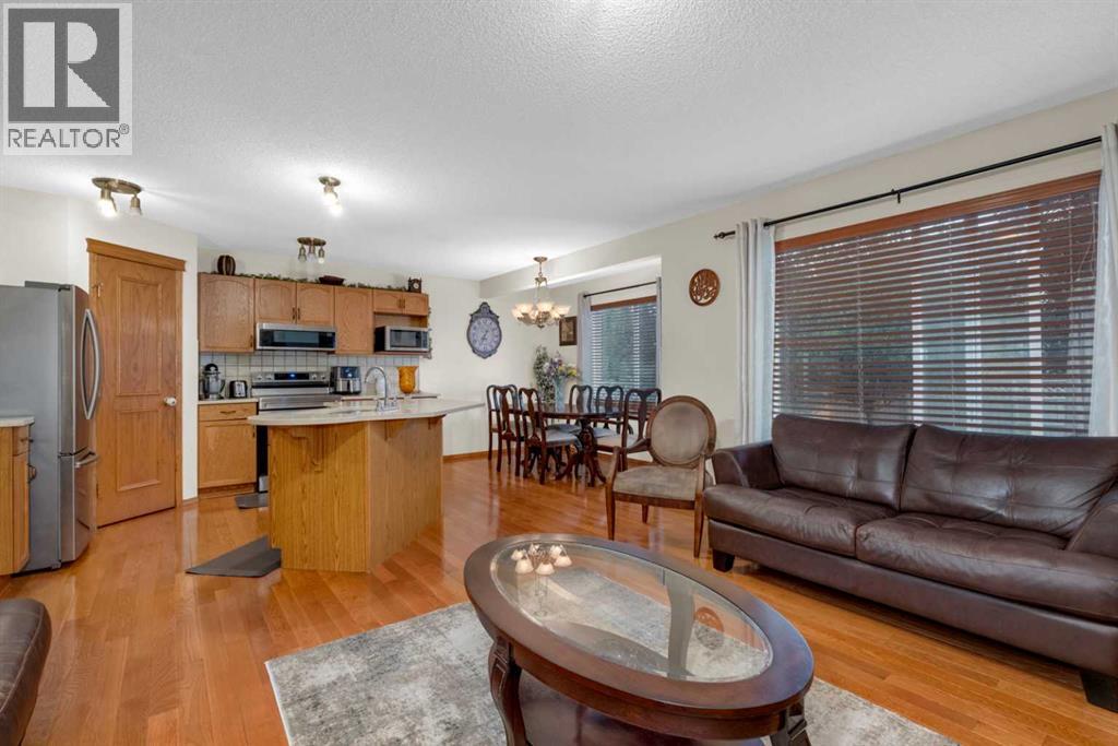 373 Bridlewood Avenue SW, Calgary, Alberta  T2Y 4H5 - Photo 8 - A2323923