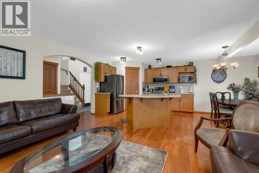 373 Bridlewood Avenue SW, Calgary, Alberta  T2Y 4H5 - Photo 10 - A2323923