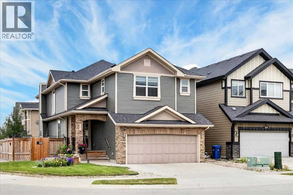 546 Sherwood Boulevard NW, Calgary, Alberta  T3R 0R7 - Photo 2 - A2329491