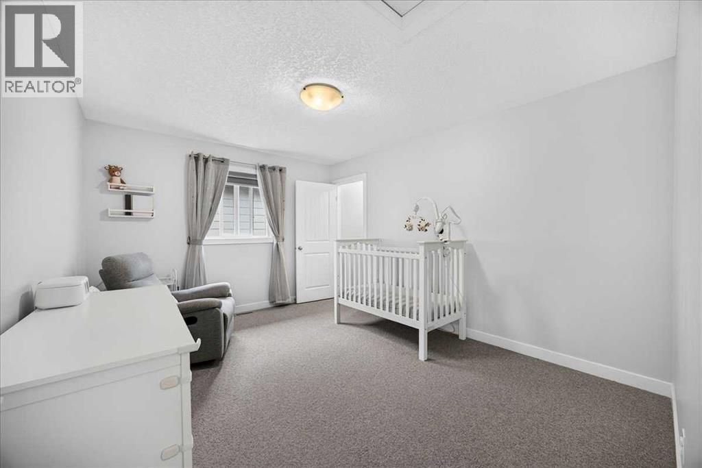 546 Sherwood Boulevard NW, Calgary, Alberta  T3R 0R7 - Photo 31 - A2329491