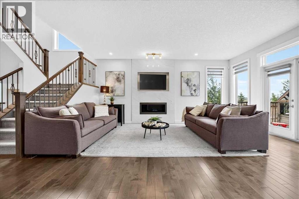 546 Sherwood Boulevard NW, Calgary, Alberta  T3R 0R7 - Photo 8 - A2329491