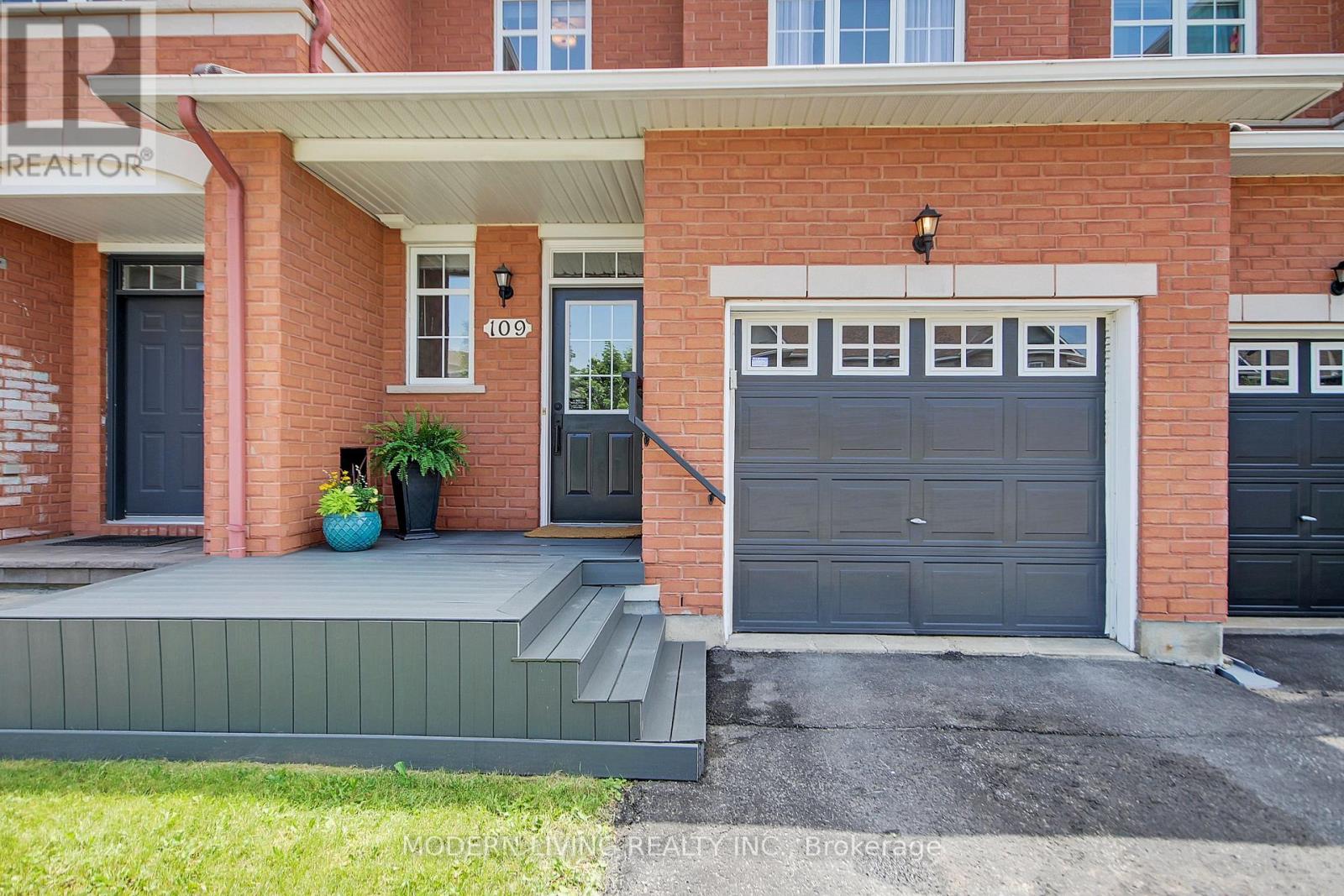 109 Deercroft Avenue, Ottawa, Ontario  K2J 5H7 - Photo 2 - X13607978