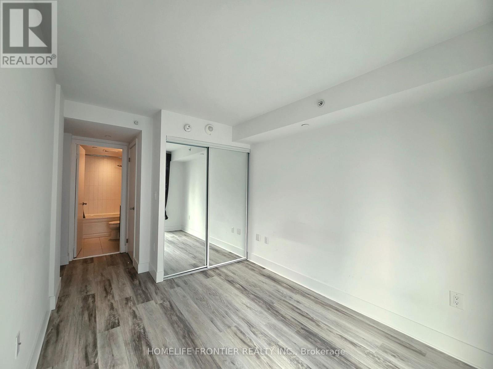 1701 - 955 Bay Street, Toronto, Ontario  M5S 2A2 - Photo 5 - C13604292