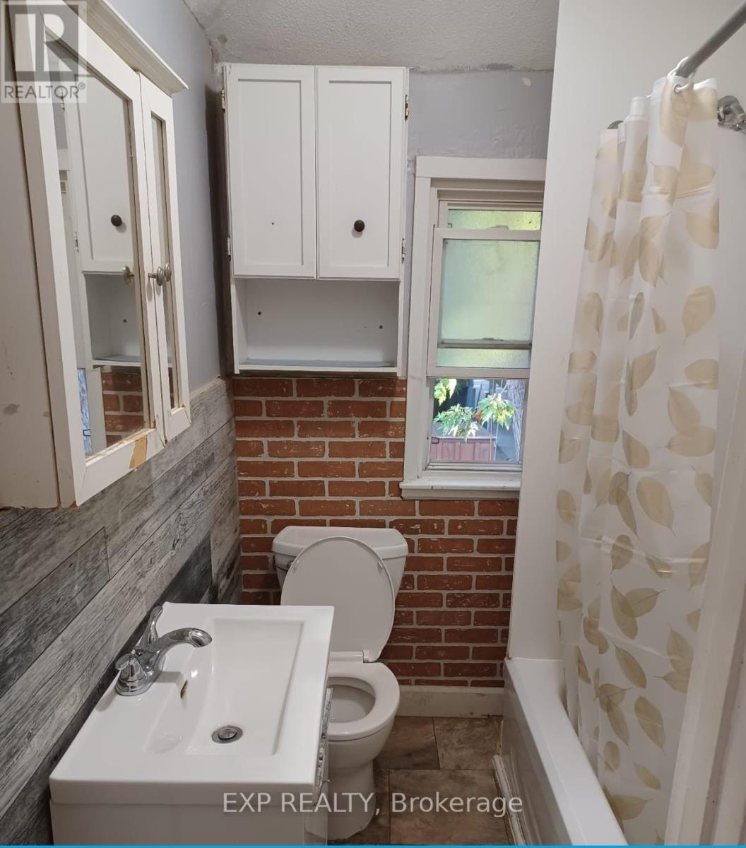 12 Mayflower Avenue, Hamilton, Ontario  L8L 2K4 - Photo 6 - X13541324