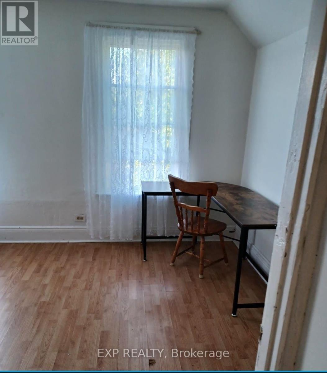 12 Mayflower Avenue, Hamilton, Ontario  L8L 2K4 - Photo 9 - X13541324