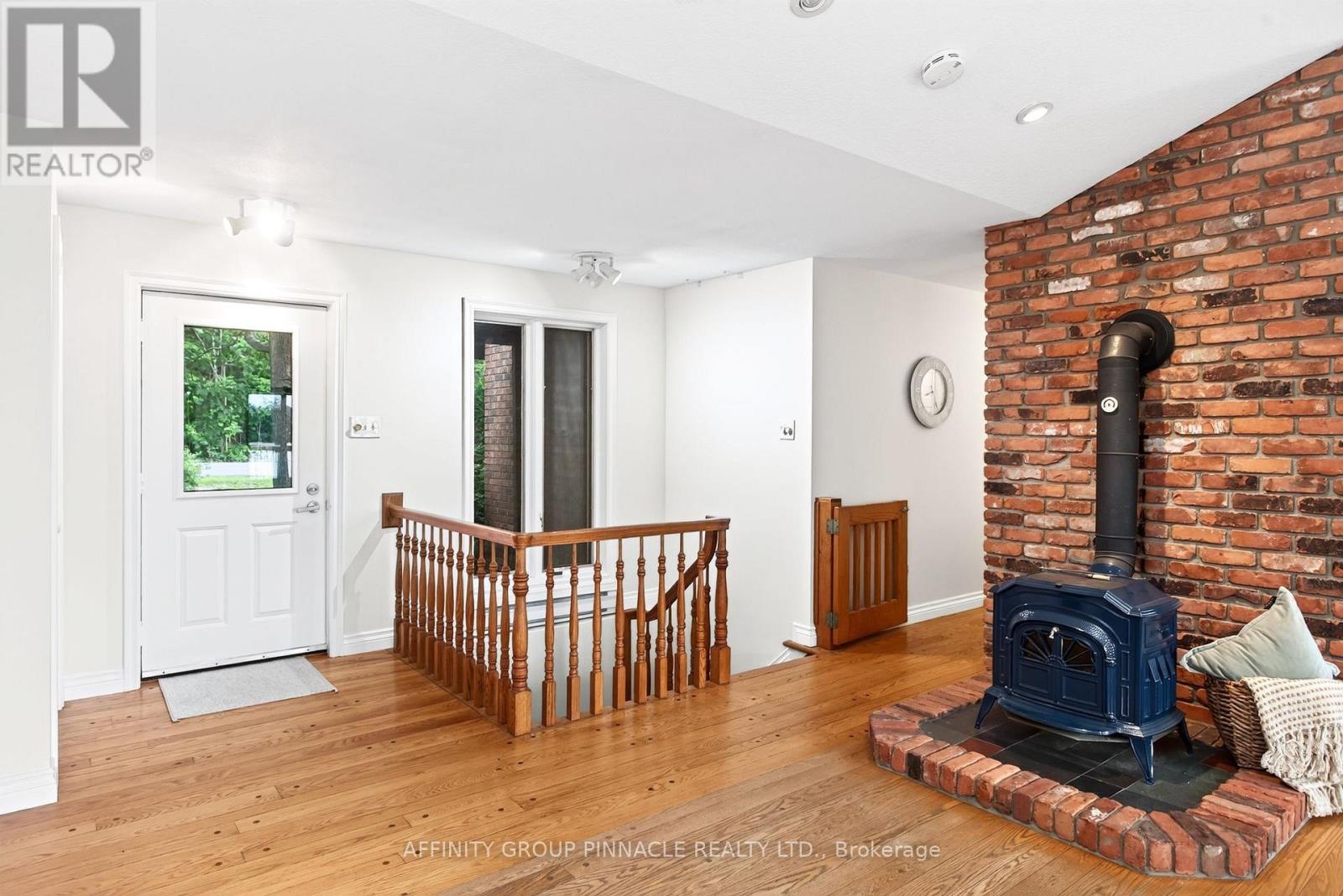 183 Louisa Street, Kawartha Lakes, Ontario  K0M 1N0 - Photo 6 - X13608086