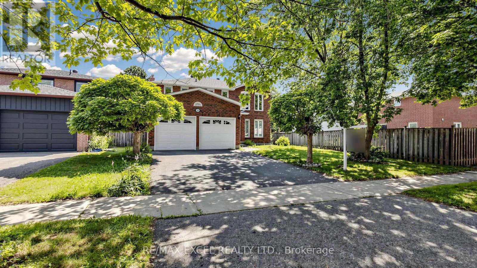 21 Mary Gapper Crescent, Richmond Hill (North Richvale), Ontario  L4C 7L9 - Photo 2 - N13607968