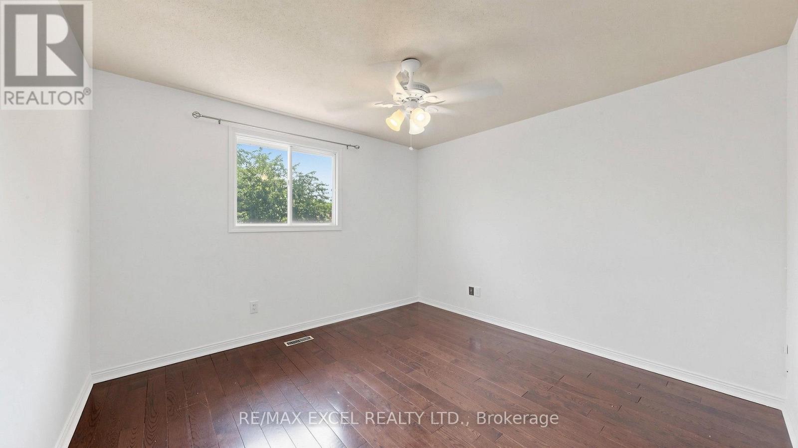 21 Mary Gapper Crescent, Richmond Hill (North Richvale), Ontario  L4C 7L9 - Photo 38 - N13607968