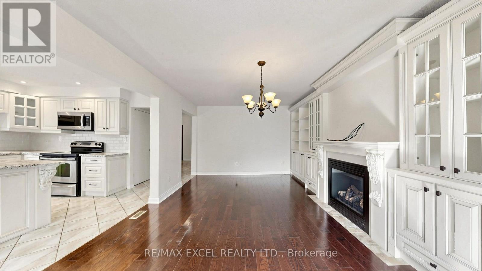 21 Mary Gapper Crescent, Richmond Hill (North Richvale), Ontario  L4C 7L9 - Photo 9 - N13607968