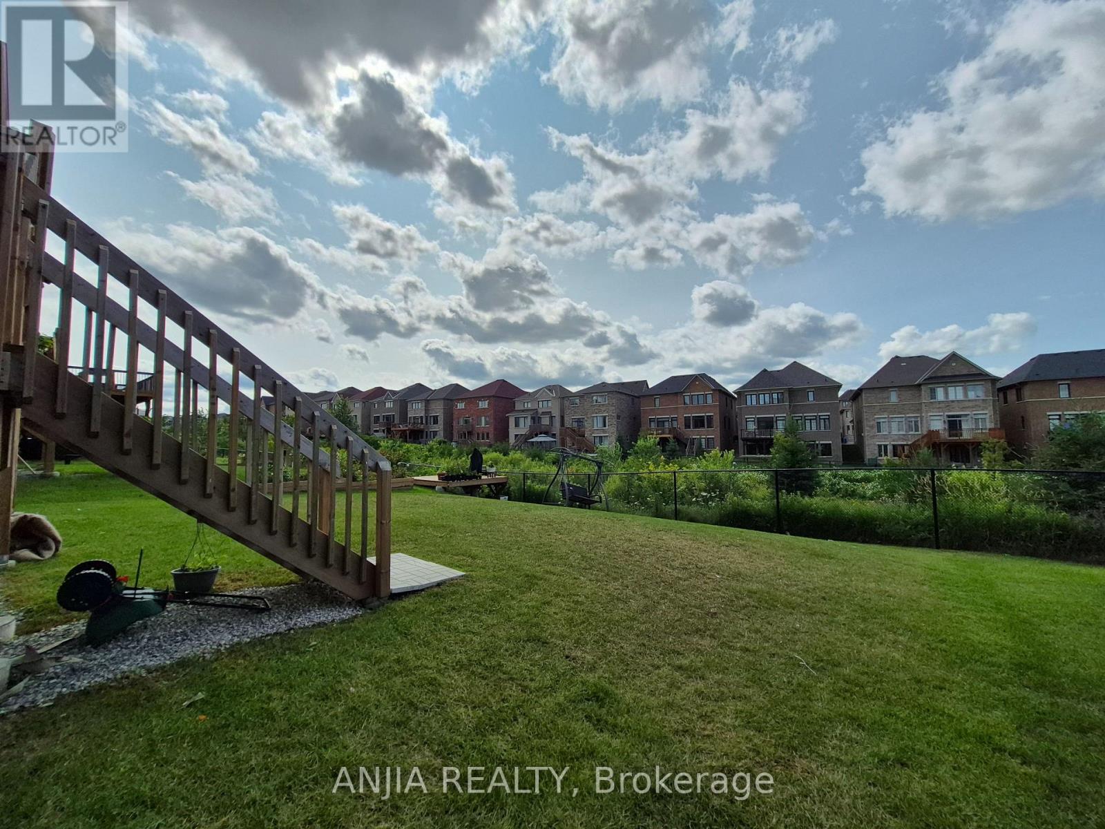 Upper - 50 Meadow Vista Crescent, East Gwillimbury, Ontario  L9N 0T4 - Photo 48 - N13607976