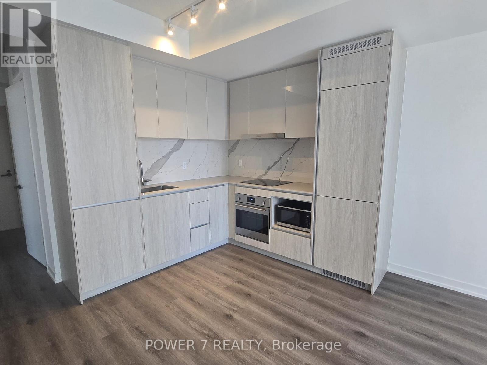 1503 - 28 Interchange Way, Vaughan (Vaughan Corporate Centre), Ontario  L4K 0P8 - Photo 5 - N13608056