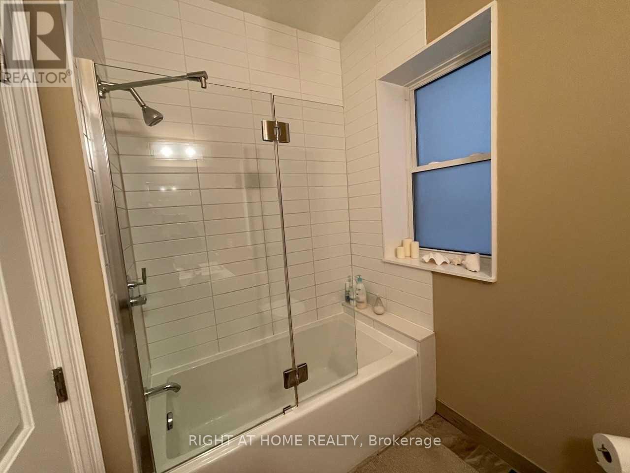 Main - 55 West Lodge Avenue, Toronto, Ontario  M6K 2T6 - Photo 12 - W13608090