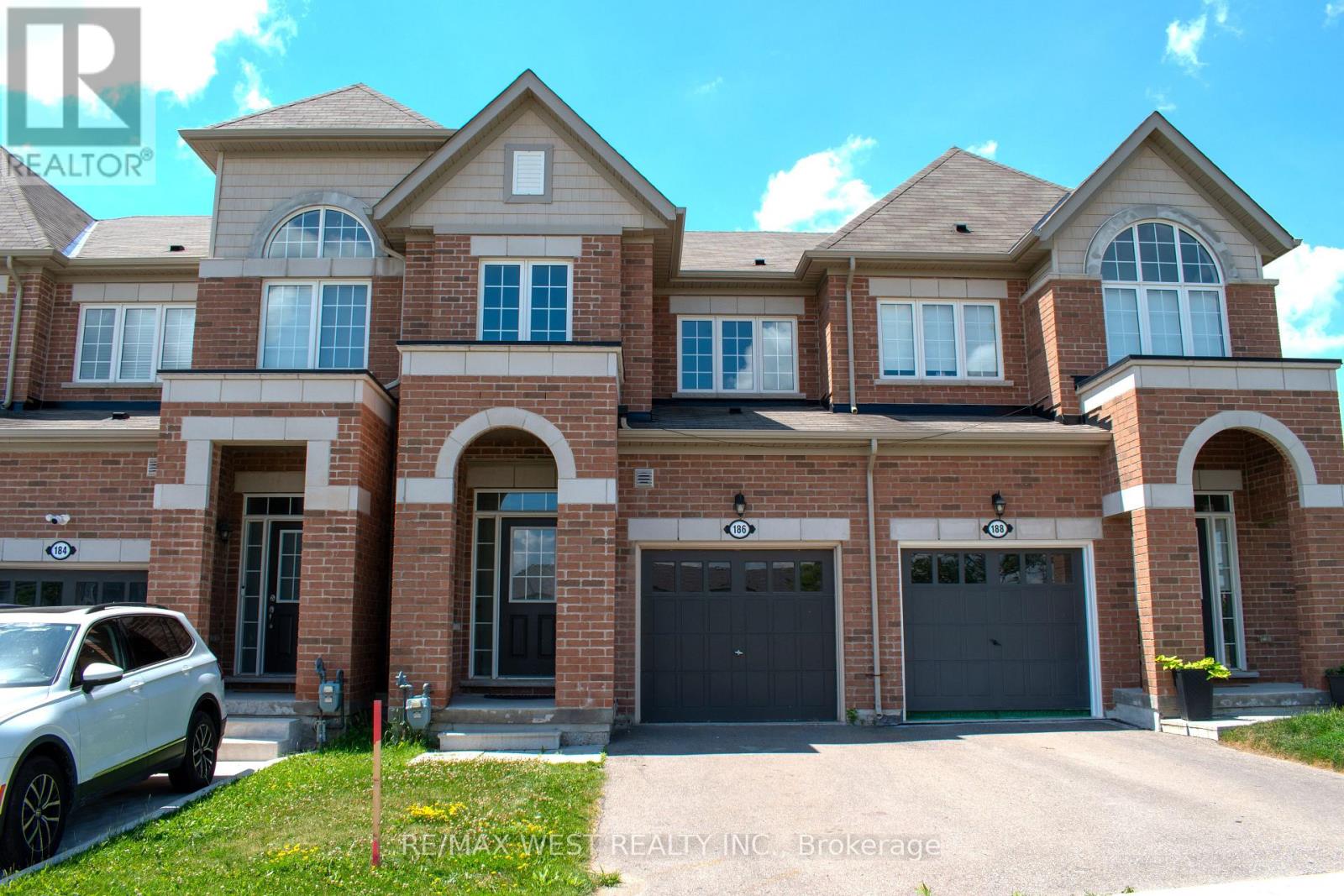 186 Parkinson Crescent, Orangeville, Ontario  L9W 6A2 - Photo 2 - W13608098