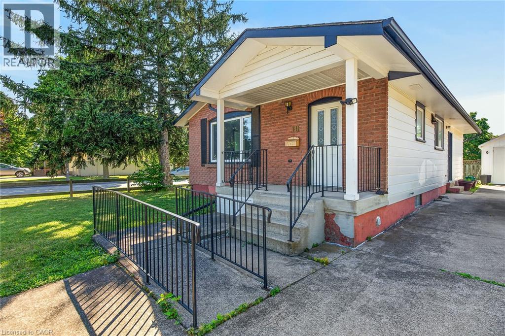 10 Tracey Road, St. Catharines, Ontario  L2N 6P9 - Photo 5 - 40851181