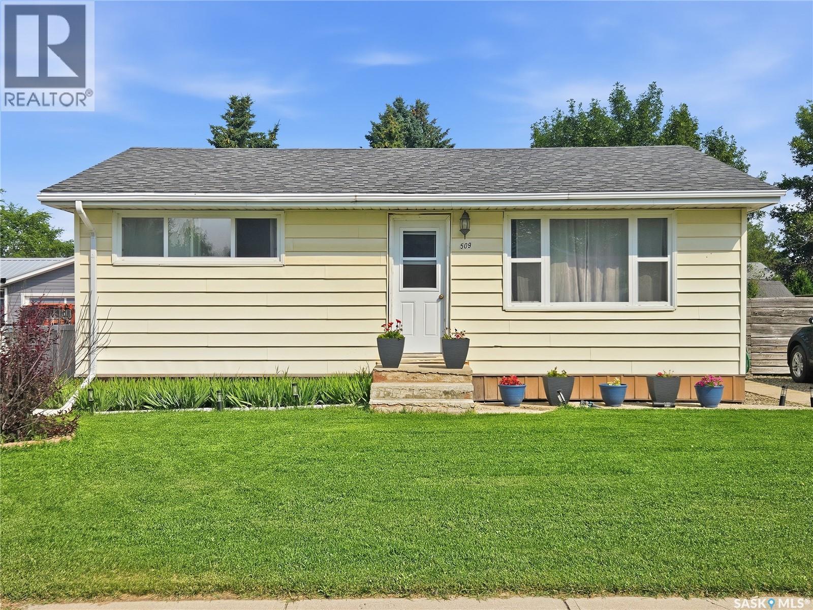 509 7th AVENUE W, biggar, Saskatchewan