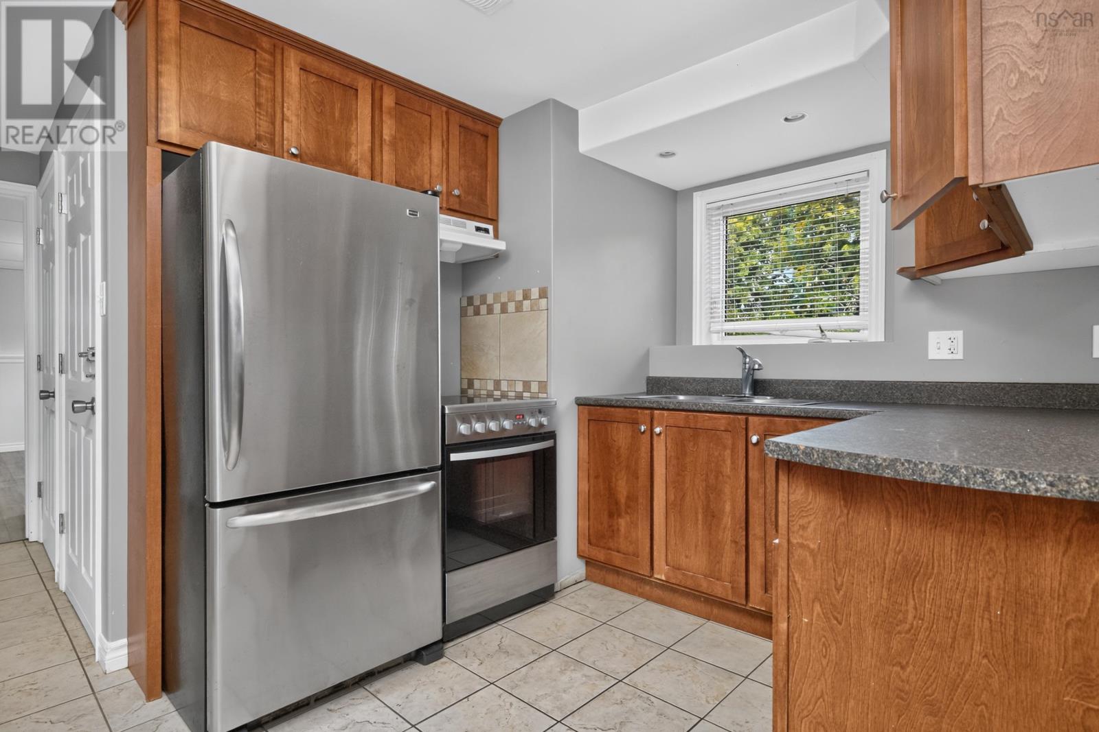 2 Randall Street, Dartmouth, Nova Scotia  B2Y 4K8 - Photo 25 - 202618727