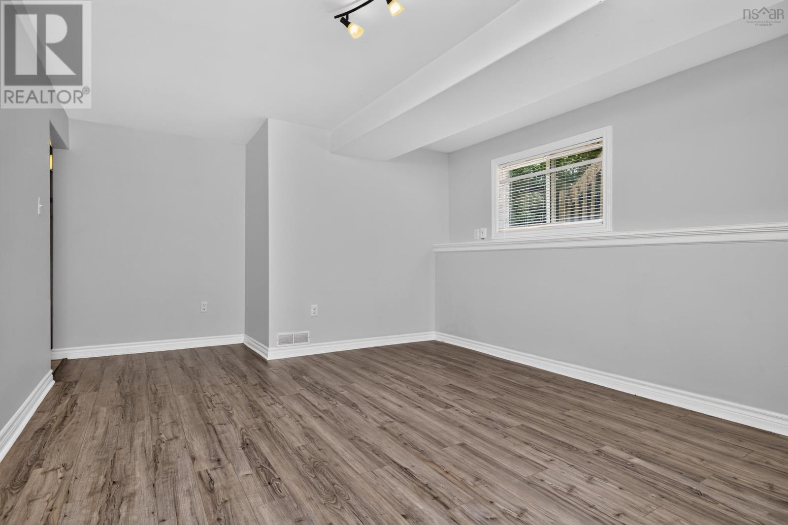 2 Randall Street, Dartmouth, Nova Scotia  B2Y 4K8 - Photo 28 - 202618727
