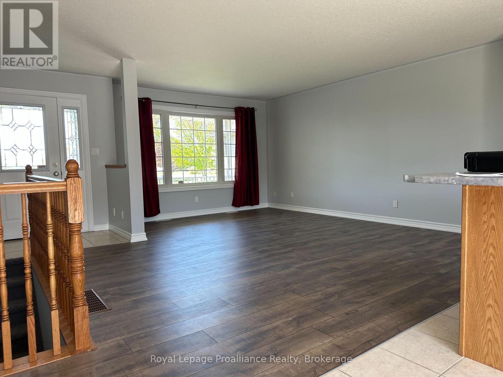 35 Forest Valley Drive, Quinte West, Ontario  K0K 2C0 - Photo 4 - X13173410