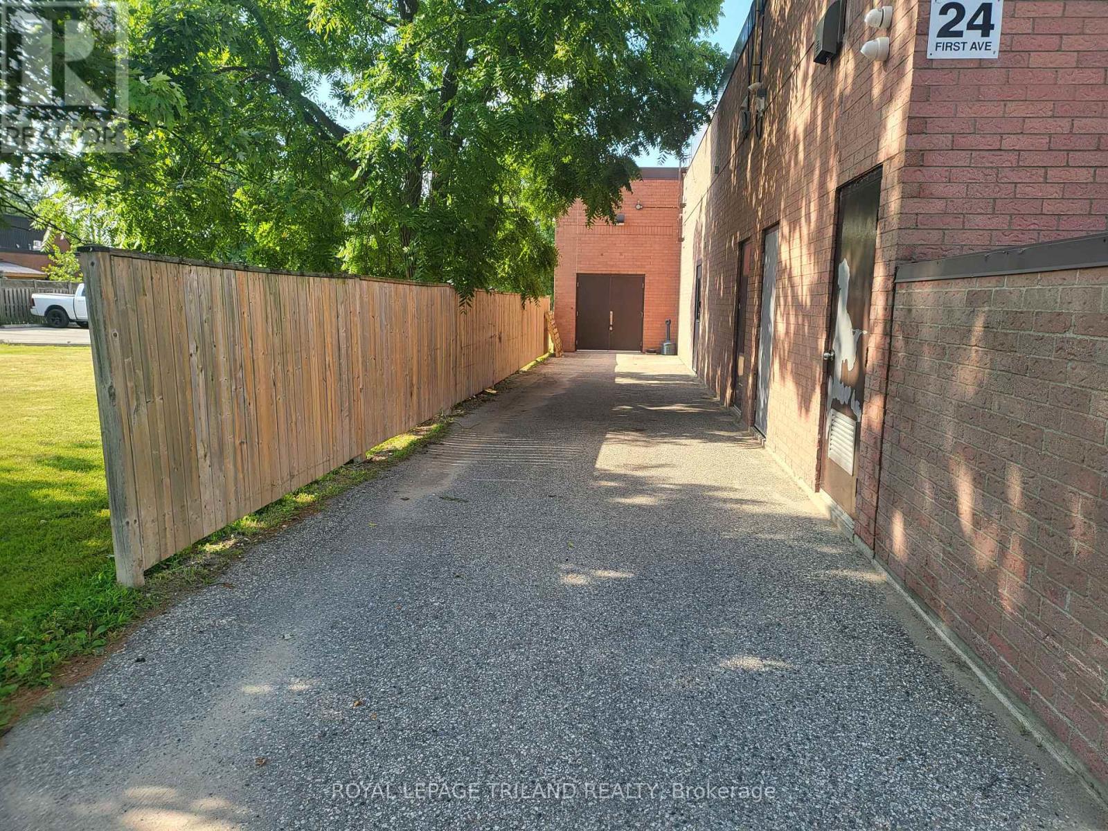8 - 24 First Avenue, St. Thomas, Ontario  N5R 4M5 - Photo 14 - X13608104
