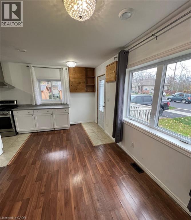 189 Dominion Road, Fort Erie, Ontario  L2A 1G3 - Photo 2 - 40848090