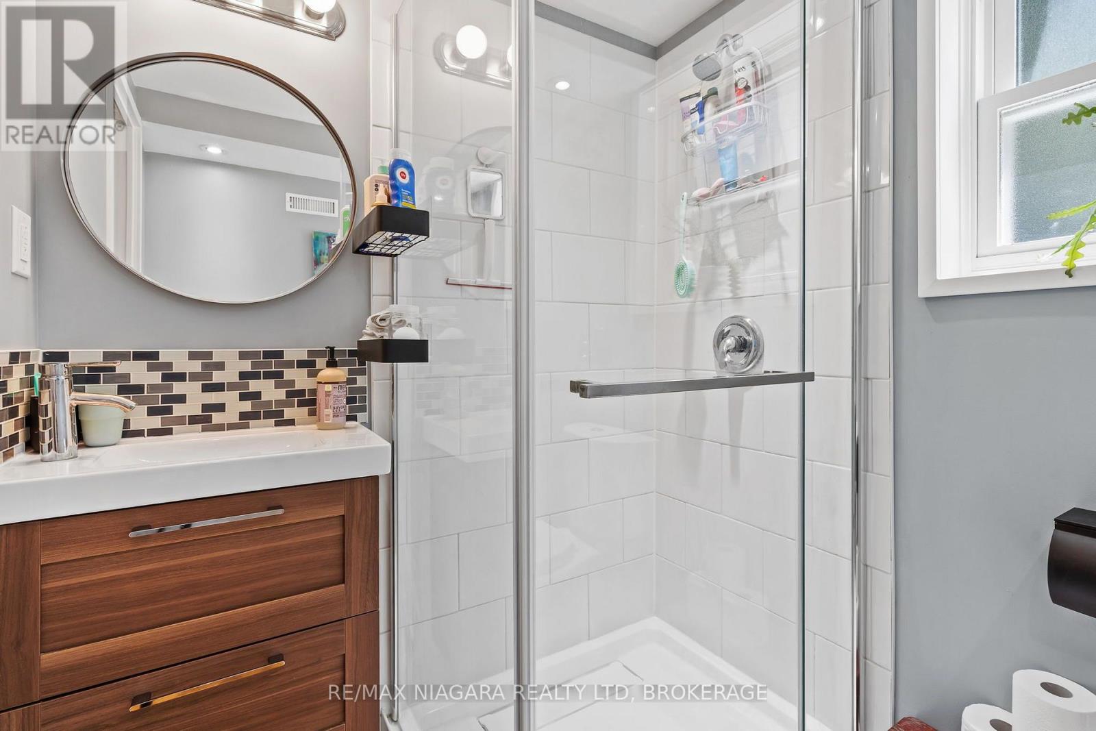 6866 Dellpark Drive, Niagara Falls, Ontario  L2J 2B8 - Photo 22 - X13608278