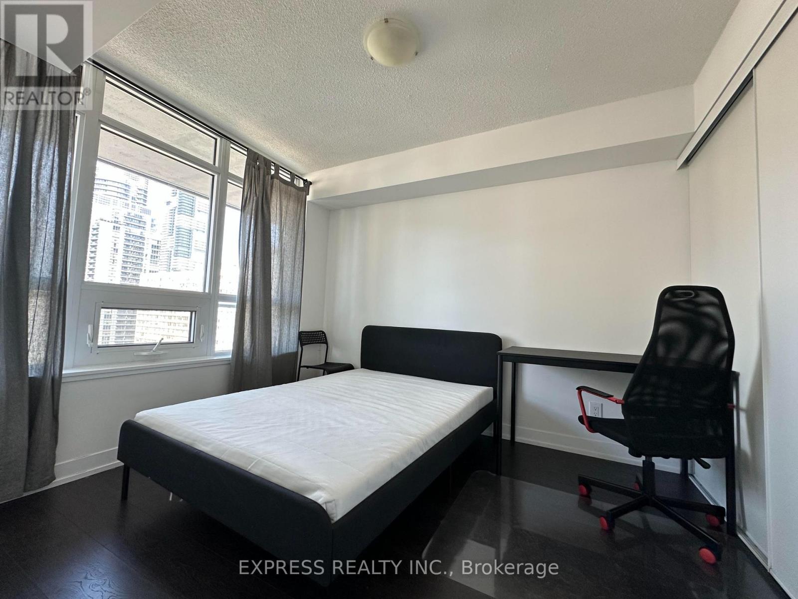 1613 - 365 Church Street, Toronto, Ontario  M5B 0B5 - Photo 3 - C13608174