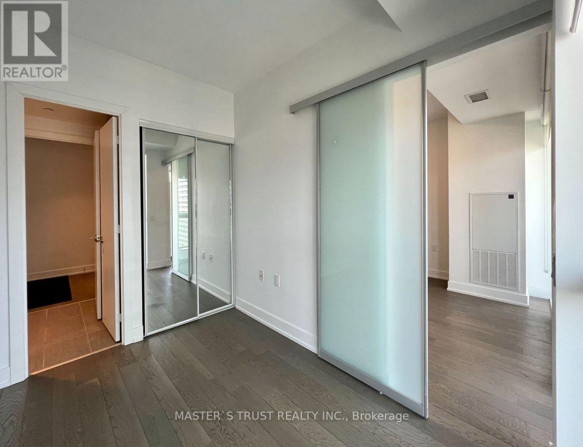 5203 - 7 Grenville Street W, Toronto, Ontario  M4Y 0E9 - Photo 16 - C13608202