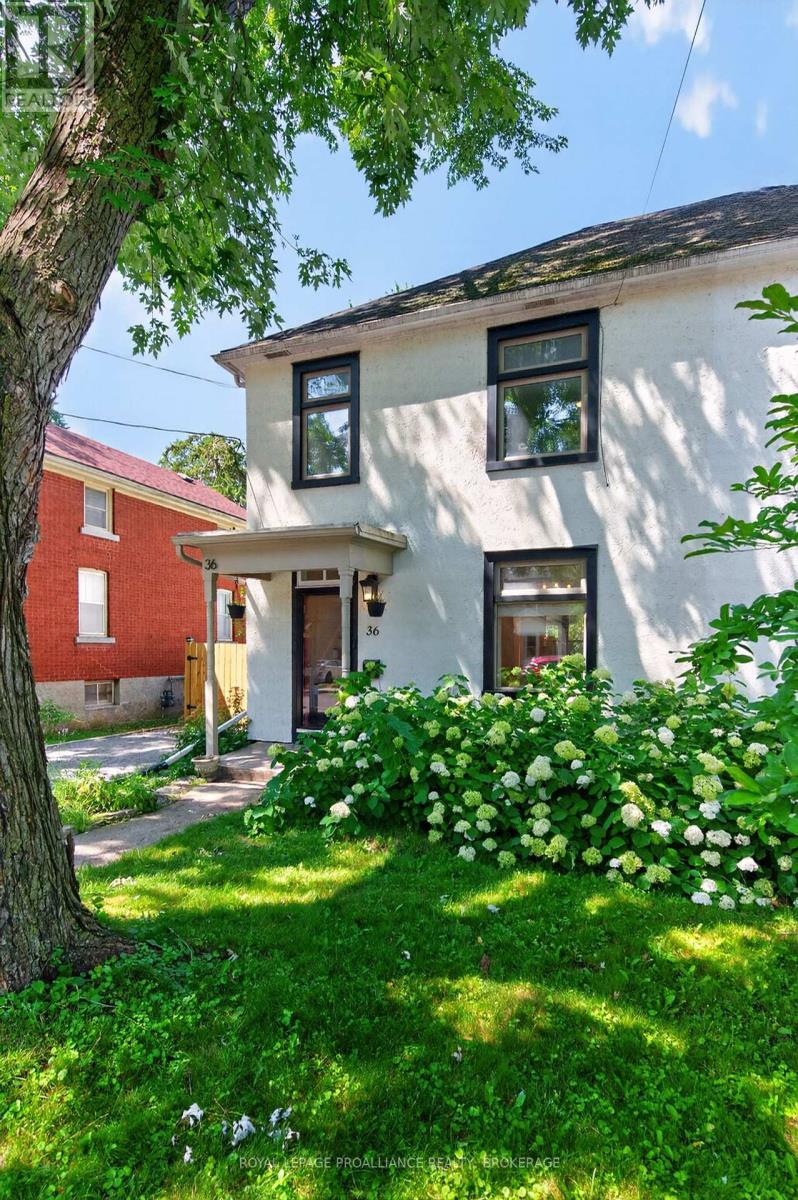 36 Livingston Avenue, Kingston, Ontario K7L 4L2 - Photo 3 - X13608212