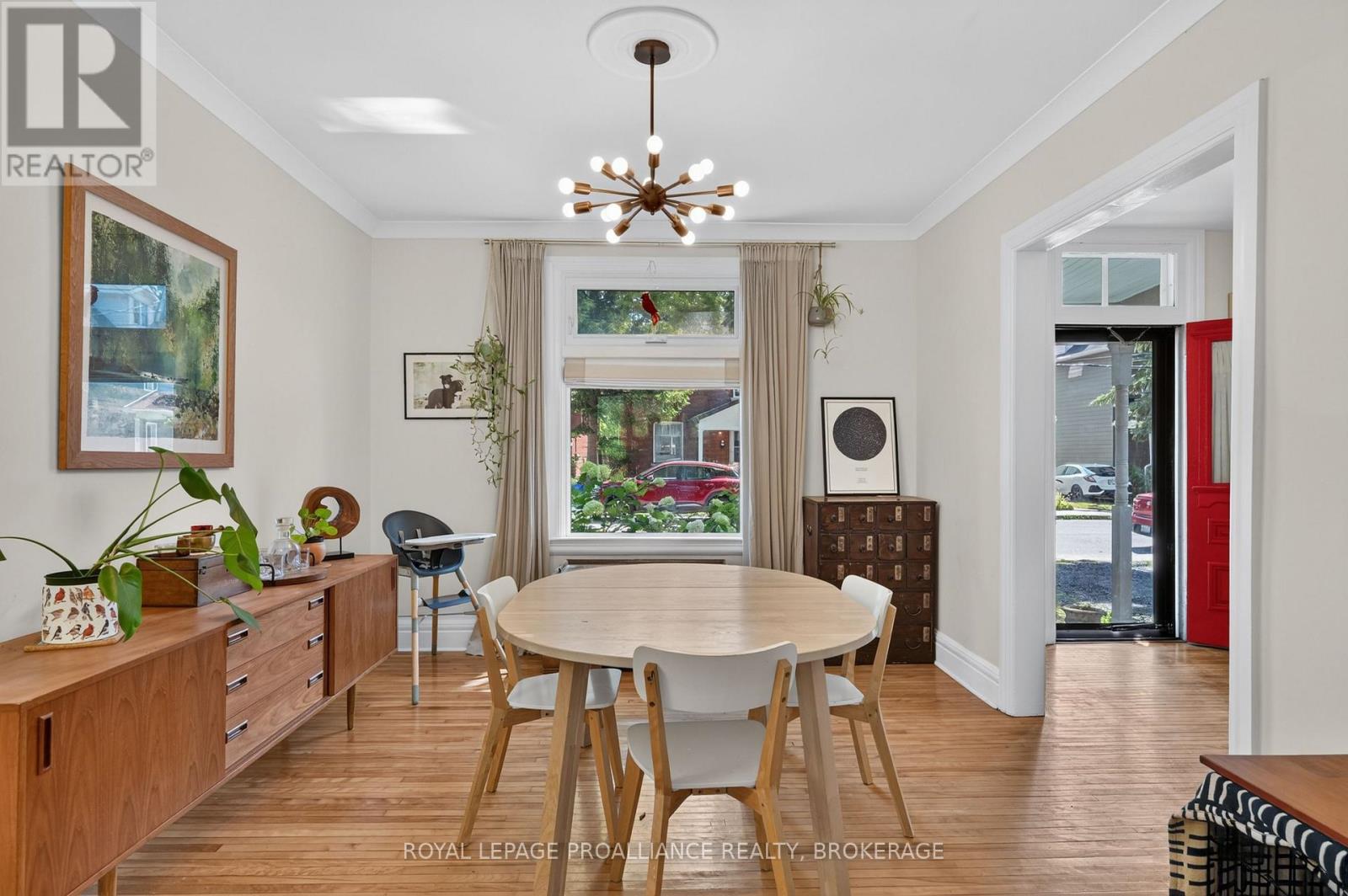 36 Livingston Avenue, Kingston, Ontario K7L 4L2 - Photo 6 - X13608212