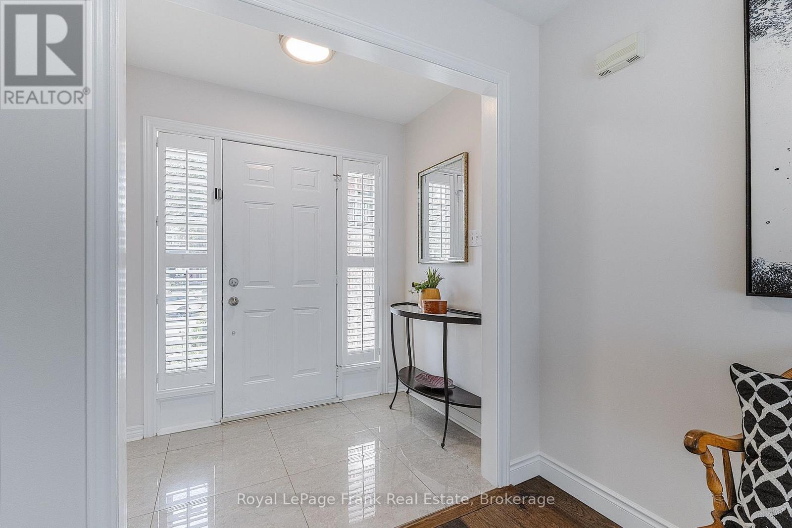 10 Cork Drive, Whitby, Ontario  L1R 2C7 - Photo 6 - E13608196