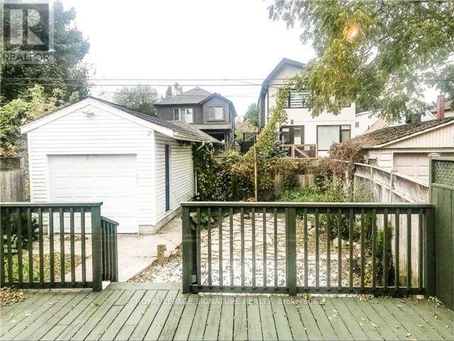 318 Woodmount Avenue, Toronto, Ontario  M4C 4A3 - Photo 19 - E13608204