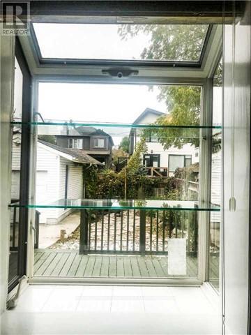 318 Woodmount Avenue, Toronto, Ontario  M4C 4A3 - Photo 7 - E13608204